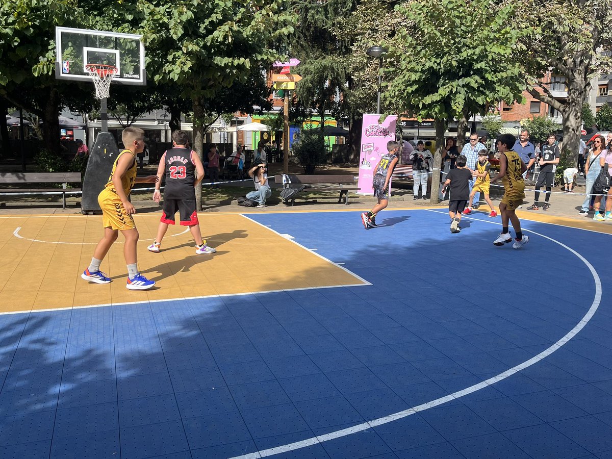 Baloncesto Villa de Mieres 2012 tweet media