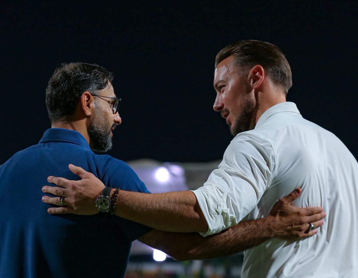 المدرب الوطني سعد الشهري …
نموذج للفكر والقيادة …
أثبت كفاءته في كل محطة
وصنع إنجازات نفتخر فيها ….
الرهان على الكفاءات الوطنية
هو الطريق الحقيقي للنجاح ……

مدرب فخم 💚