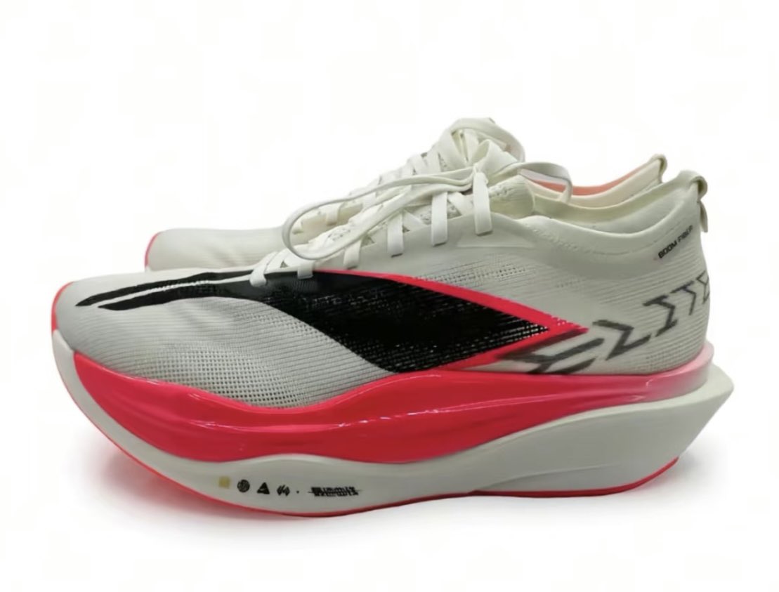 飛電 6 ELITE (Feidian 6 ELITE)」が公式戦初お披露目になるとか