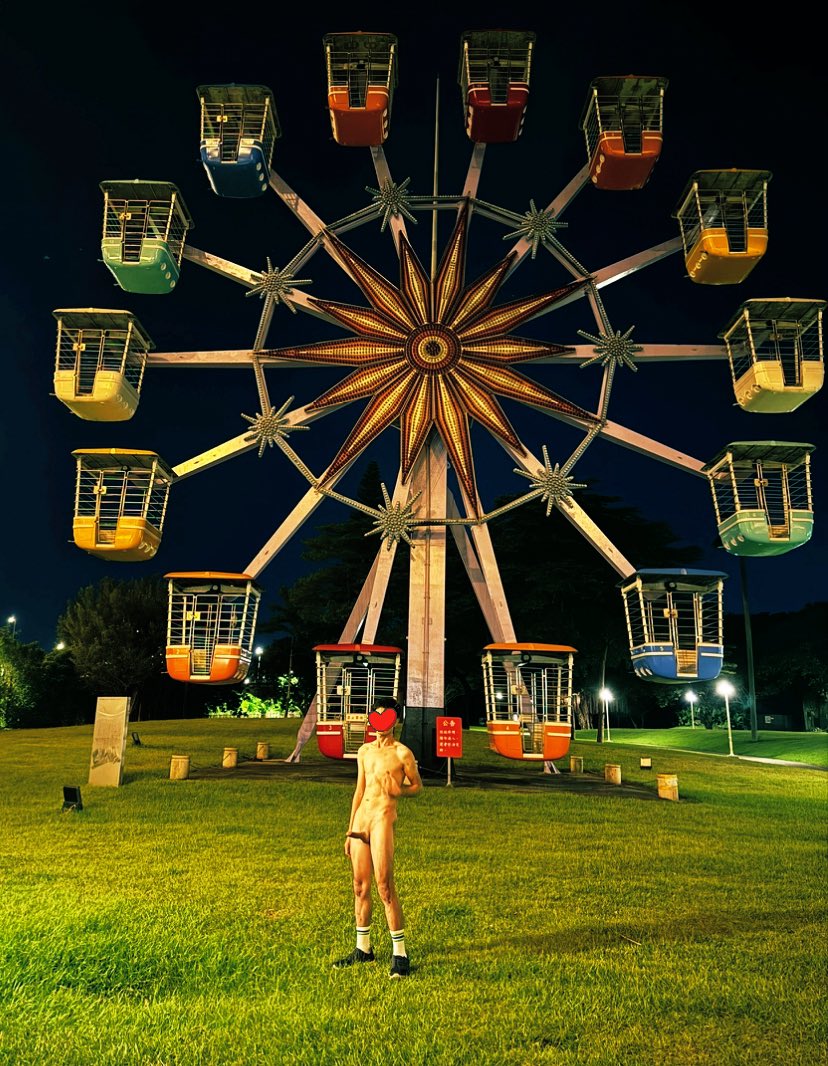 最近好像有點衰衰的耶…
🥲😭

圖文不符
#踏點野裸
有一次在台北街頭
坐在機車上奔馳著
📷 <a href="/linhualin1/">可軍</a>