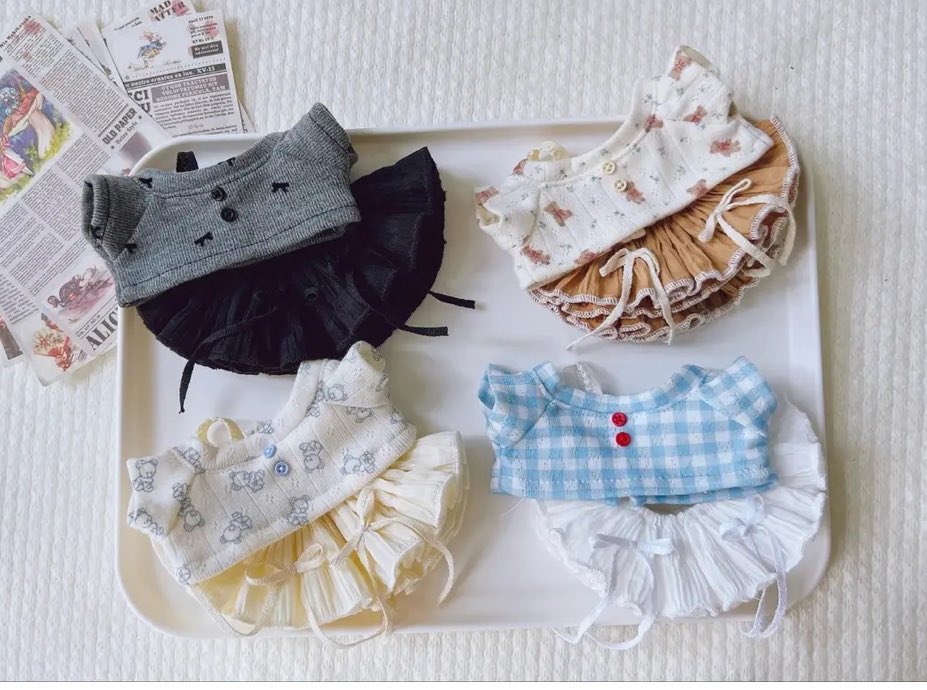 #솜솜옷장터 #솜인덕장터 #무솜인덕장터
✨구해요✨

젖토끼연구소 소소일상👗 10cm &amp; 20cm
블랙 블루 아이보리 베이지 ‘현물’ 구합니다!
모든 사이즈 모든 색상 올인으로 구해봅니다
개별 일괄 문의 다 받아봐요🥹

DM or 🤙🏻 open.kakao.com/o/sFBL2Osf