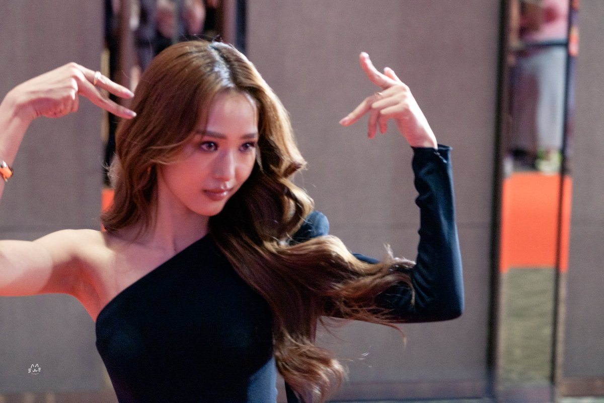 น้องฟิล์มวันนี้ คุณคือแม่ของฉันนนนน

FILMRACHA FK AWARDS
#FilmFeedxKhaosodAwards2025 
#FeedxKhaosodAwards2025