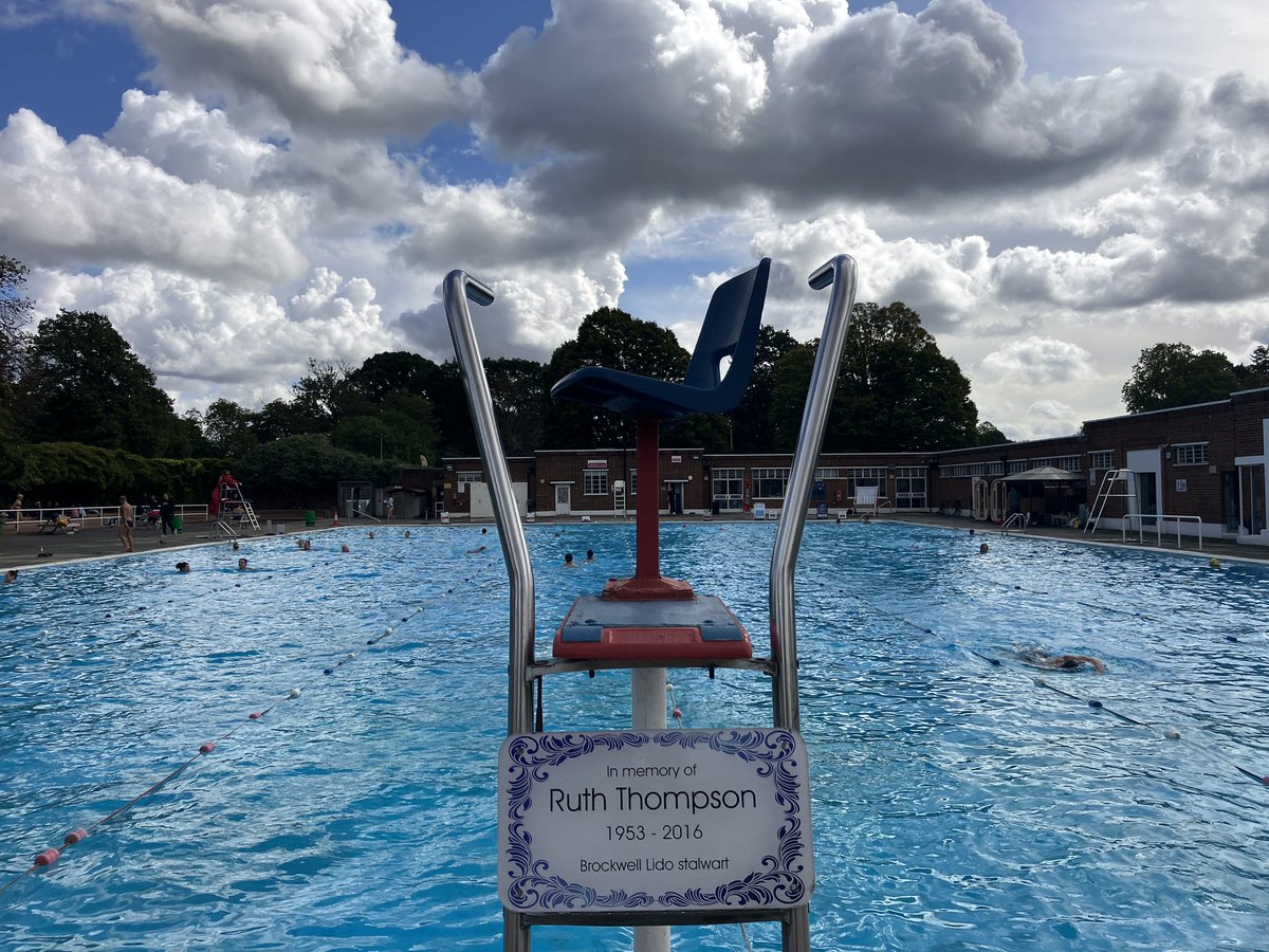 Amazing swim <a href="/Brockwell_Lido/">Brockwell Lido</a>, definitely autumnal 😎