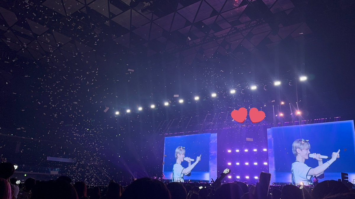 ChanHouMing's tweet photo. #ベッキョン  #BAEKHYUN  #백현 
약속🤙🏻REVERIE IN TOKYO D1 https://t.co/nZNrSoJlT6