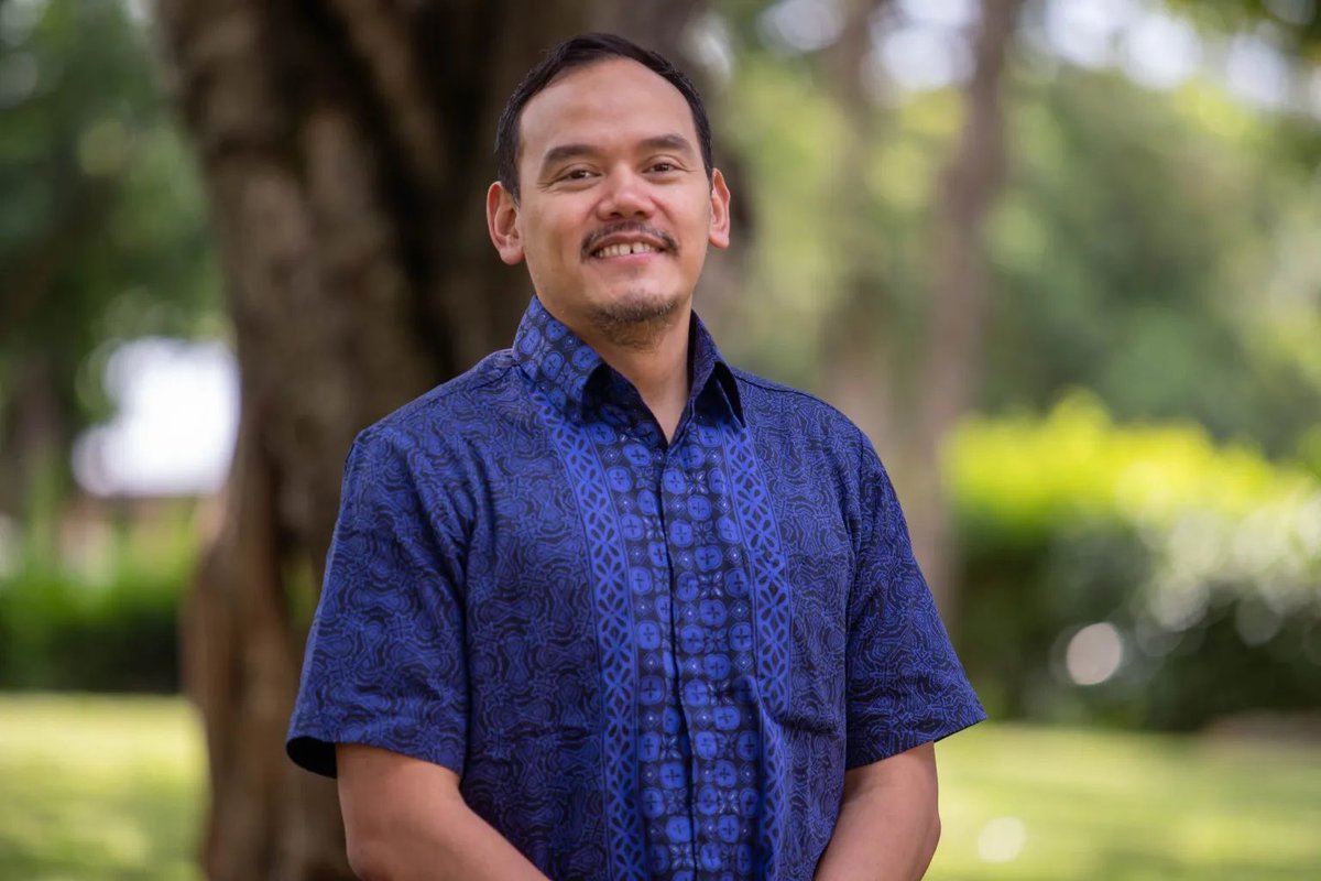 CIFOR-ICRAF (@cifor_icraf) on Twitter photo Congratulations to Kamal Prawiranegara, new Director of the <a href="/GlobalLF/">Global Landscapes Forum (GLF)</a>.
As co-founder and the Forum’s first Indonesian Director, Kamal brings rooted knowledge and leadership to advance sustainable landscapes worldwide.
Read more:🔗 bit.ly/47I9jhA
#Trees4Resilience Congratulations to Kamal Prawiranegara, new Director of the <a href="/GlobalLF/">Global Landscapes Forum (GLF)</a>.
As co-founder and the Forum’s first Indonesian Director, Kamal brings rooted knowledge and leadership to advance sustainable landscapes worldwide.
Read more:🔗 bit.ly/47I9jhA
#Trees4Resilience
