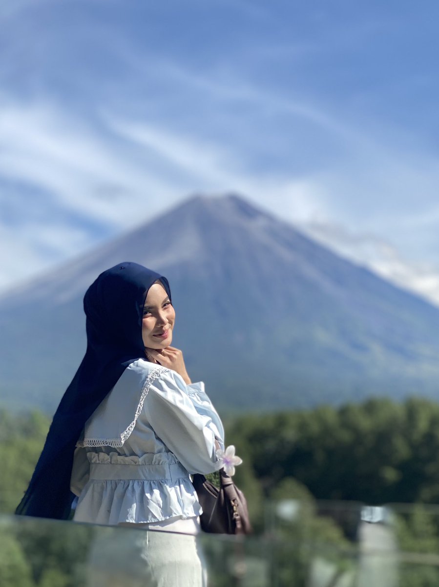 vavasppaaccee's tweet photo. bagus gunungnya https://t.co/CcRBzVkxzg