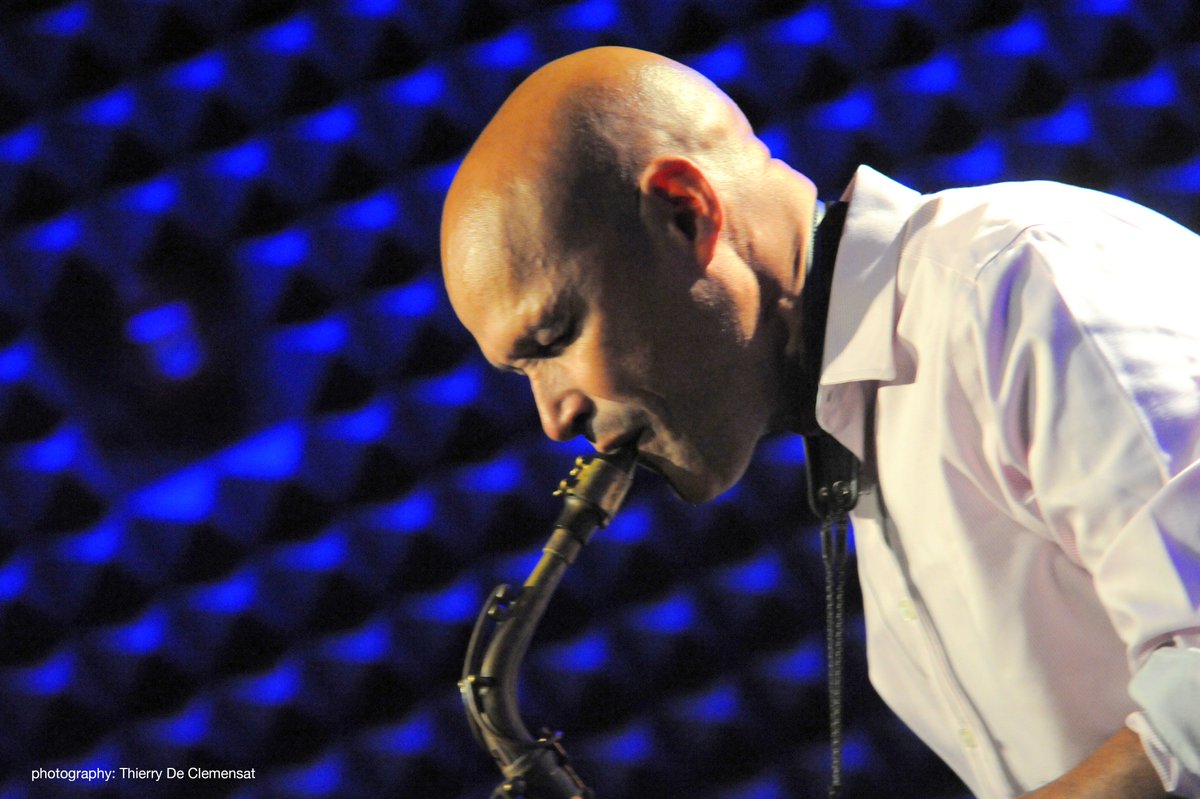 Miguel Zenón Quartet – Live @ Parker Jazz Club, Austin TX
Miguel Zenón Quartet – Live @ Parker Jazz Club, Austin TX. One night only! September 11th 2025. Report &amp; Photos: Thierry De Clemensat for PARIS-MOVE and Blue Bayou Radio.
paris-move.com/concerts/migue…