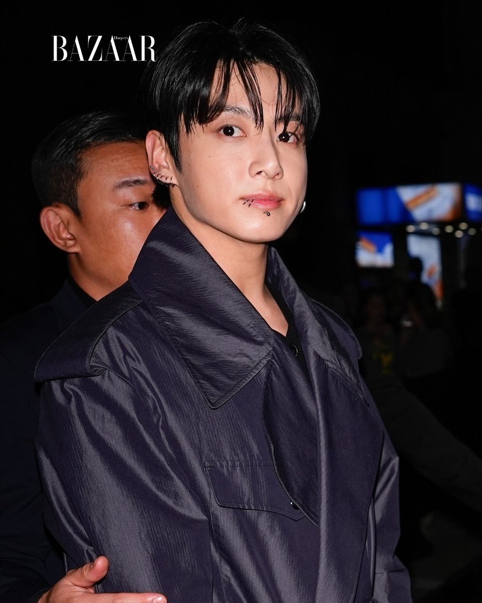 📸 #JUNGKOOK at Calvin Klein's NYFW via Harper's Bazaar Japan IG update! 

🔗instagram.com/share/p/_aSywv…

#JUNGKOOKxCALVINKLEIN 
 #JUNGKOOKxNYFW