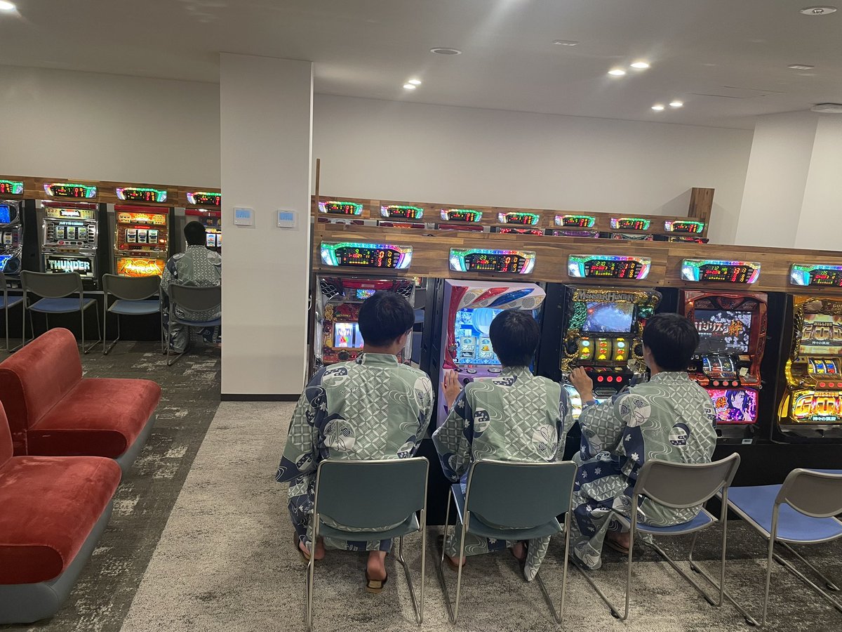 hamakazu46's tweet photo. 許可を頂いて後ろ姿を撮らせて貰いました。しっかり稼働していて安心しました。 https://t.co/T5azPDPxsT
