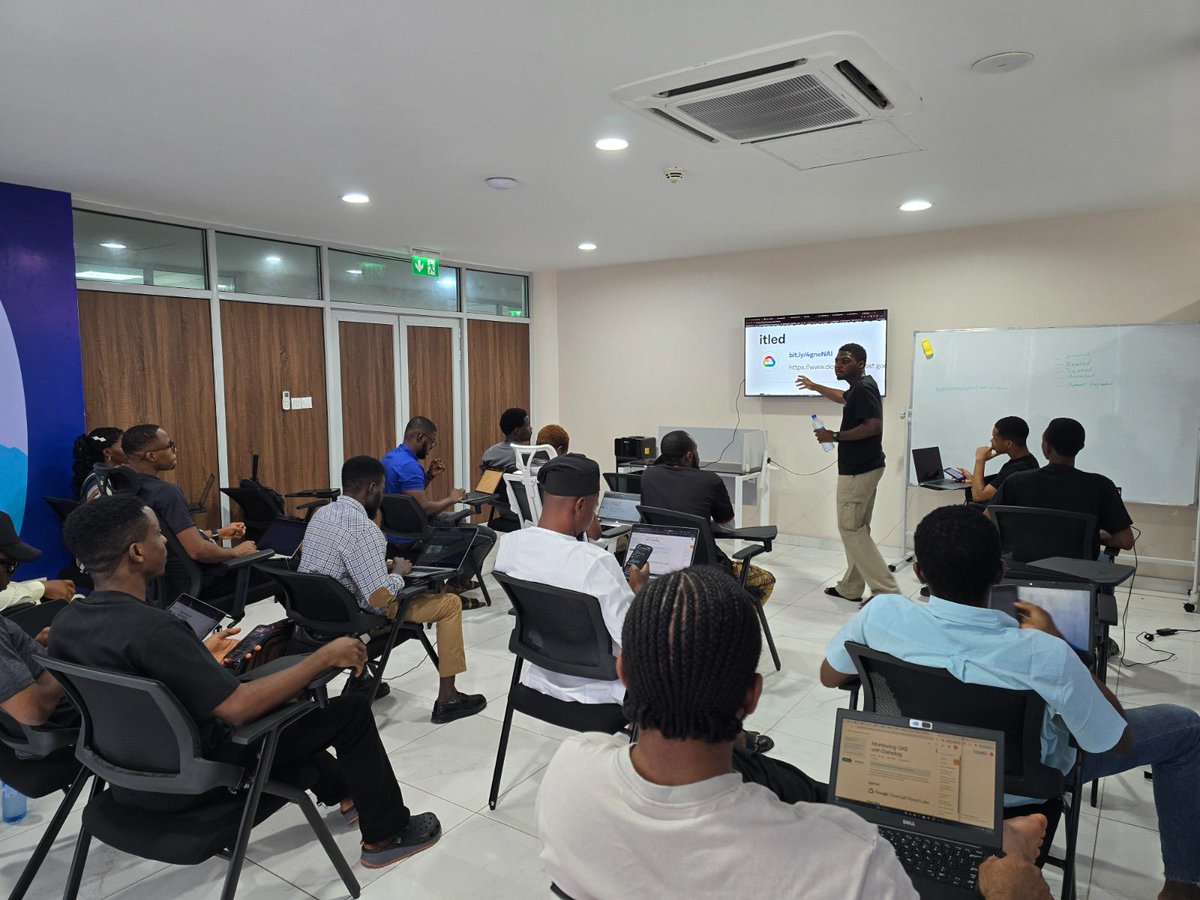 GDG Cloud Lagos | #DevFestLagos tweet media