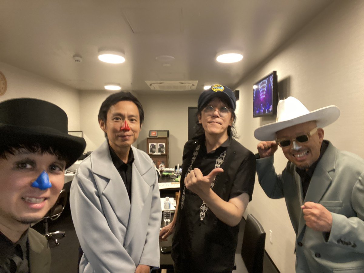 終了しましたありかとうこさいました！ゲストはバービーボーイズからいまみちともたかさん！ありがとうございました！