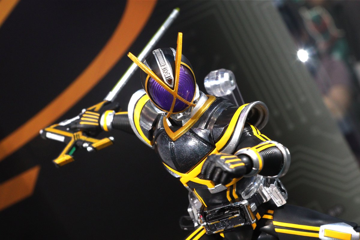 S.H.Figuarts （真骨彫製法） 仮面ライダーカイザ