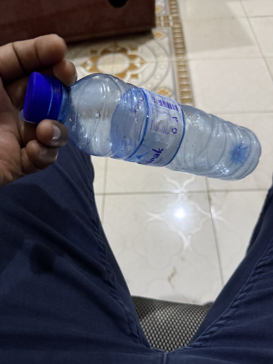 ardahir's tweet image. Tired walking around with Cafi- the country needs recycling ♻️ bins

#somalia #xamar