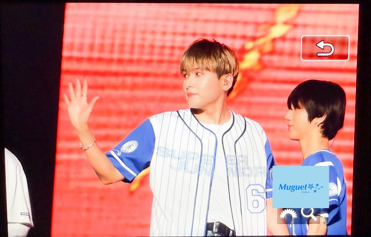 BlueMuguet's tweet photo. 250903 슈퍼쇼10 자카르타 프리뷰

#려욱 #Ryeowook #リョウク 
#厉旭 #厲旭
#슈퍼주니어 #SuperJunior https://t.co/VLdNjBhrdy