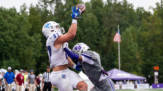 devinbice88's tweet image. Wake Up Hose Nation, it’s GAMEDAY!!!

Make sure to tune in tonight as we take on the Erskine Fleet!!!

🔵 🔴 ⚔️

 #GoBlueHose #PTR #SwingTheSword