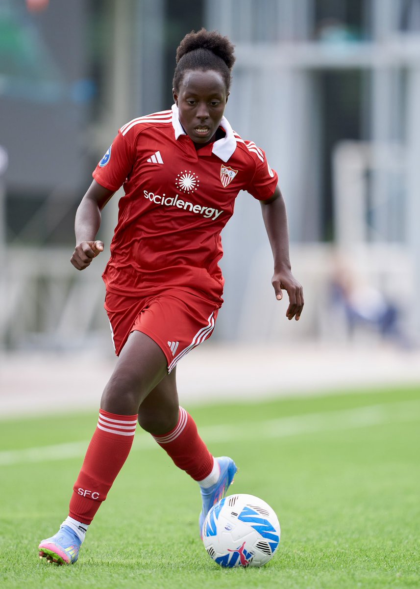 🔴⚪️ Fatou Kanteh 𝐧𝐮𝐧𝐜𝐚 𝐬𝐞 𝐫𝐢𝐧𝐝𝐞

#LigaFMoeve | #RealSociedadSevillaFC