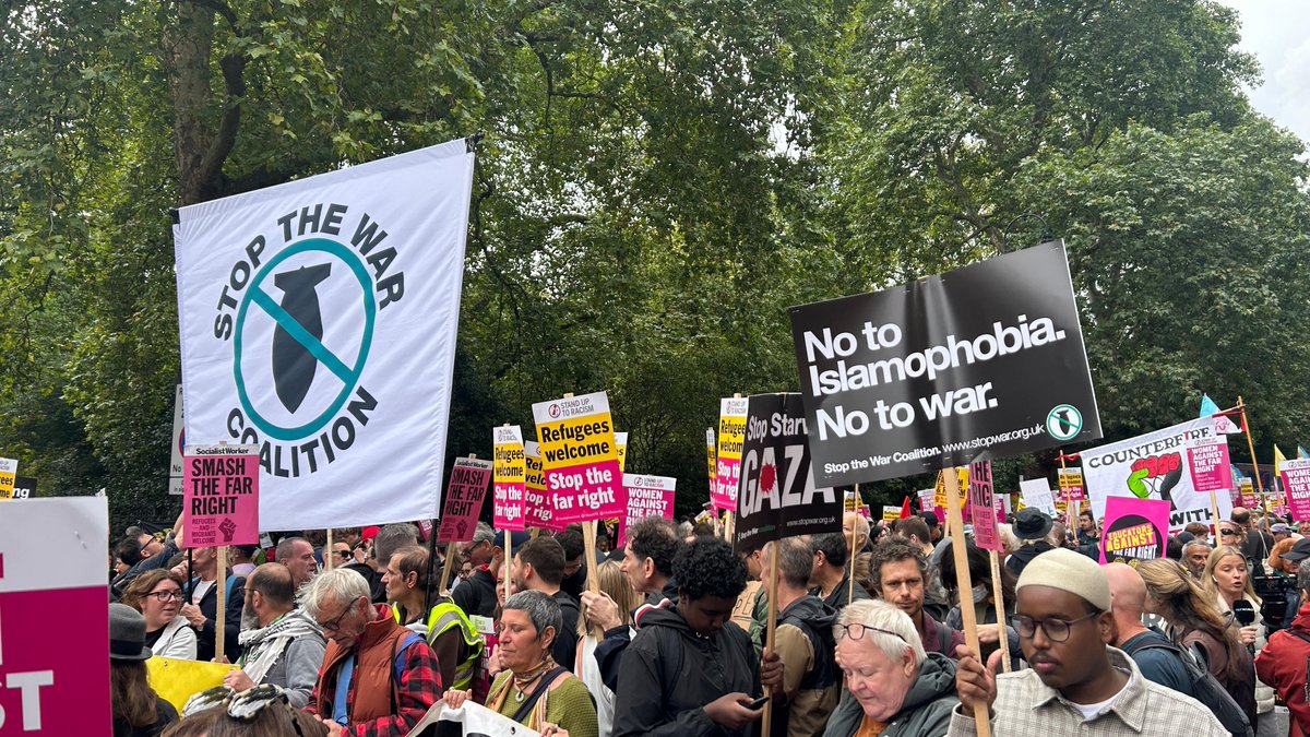 Stop the War Coalition tweet media