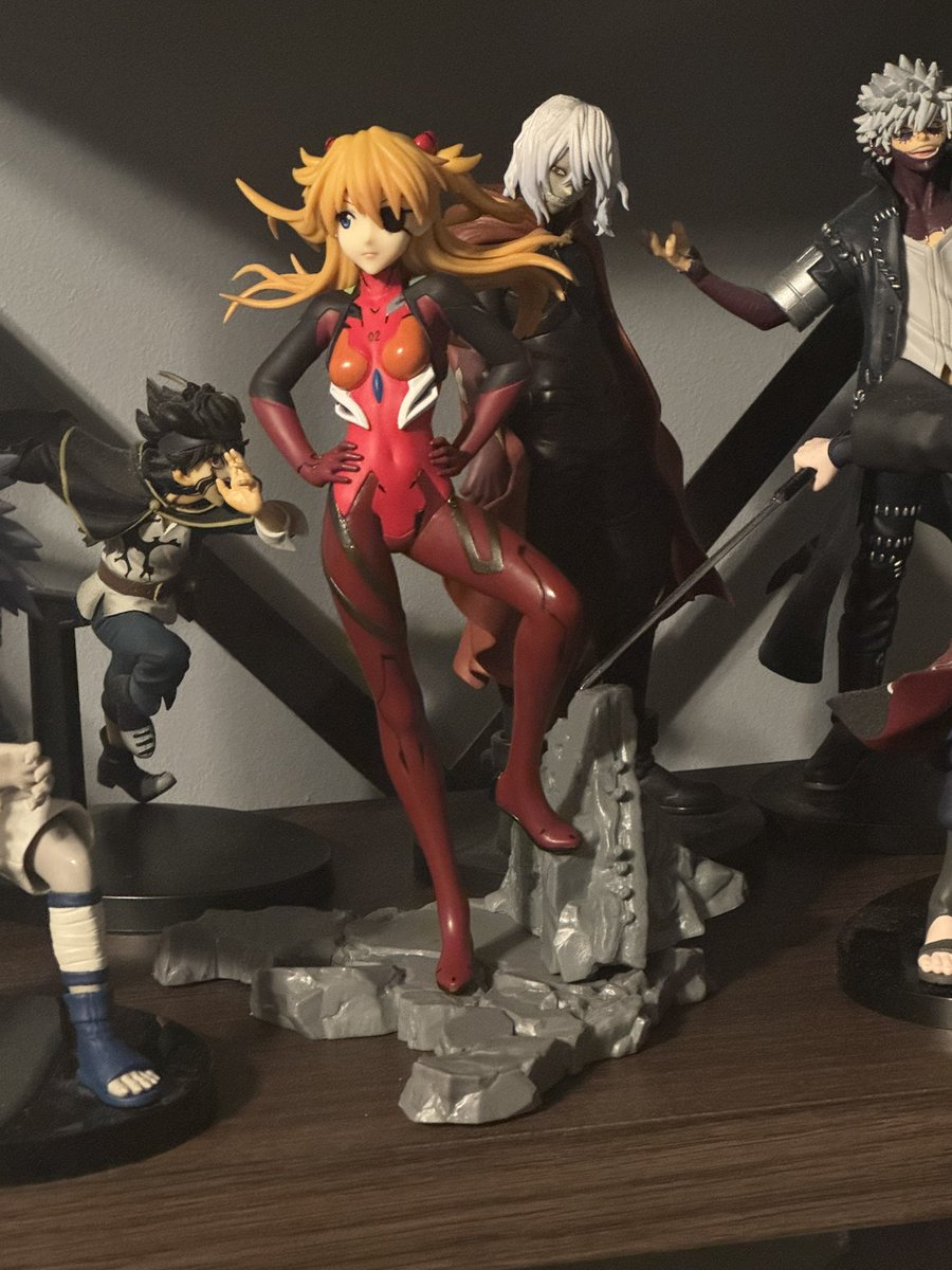Got myself another figurine for my collection.

Asuka is best girl