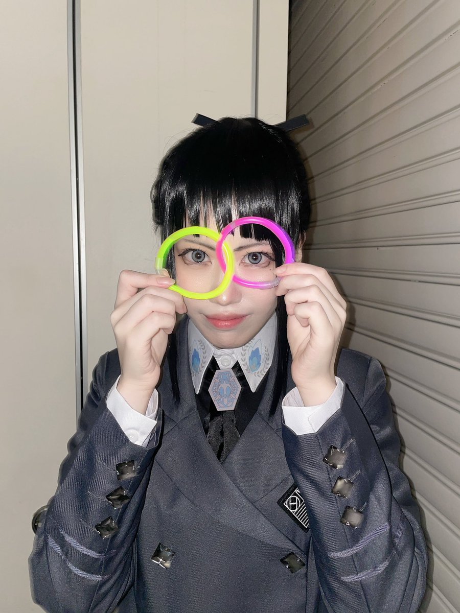 暗闇ブースで光る腕輪付けて遊んでた時のつばめちゃん🌟

📸<a href="/keeei_79/">九瀬 けい@9/7</a> 
 #アコスタ池袋