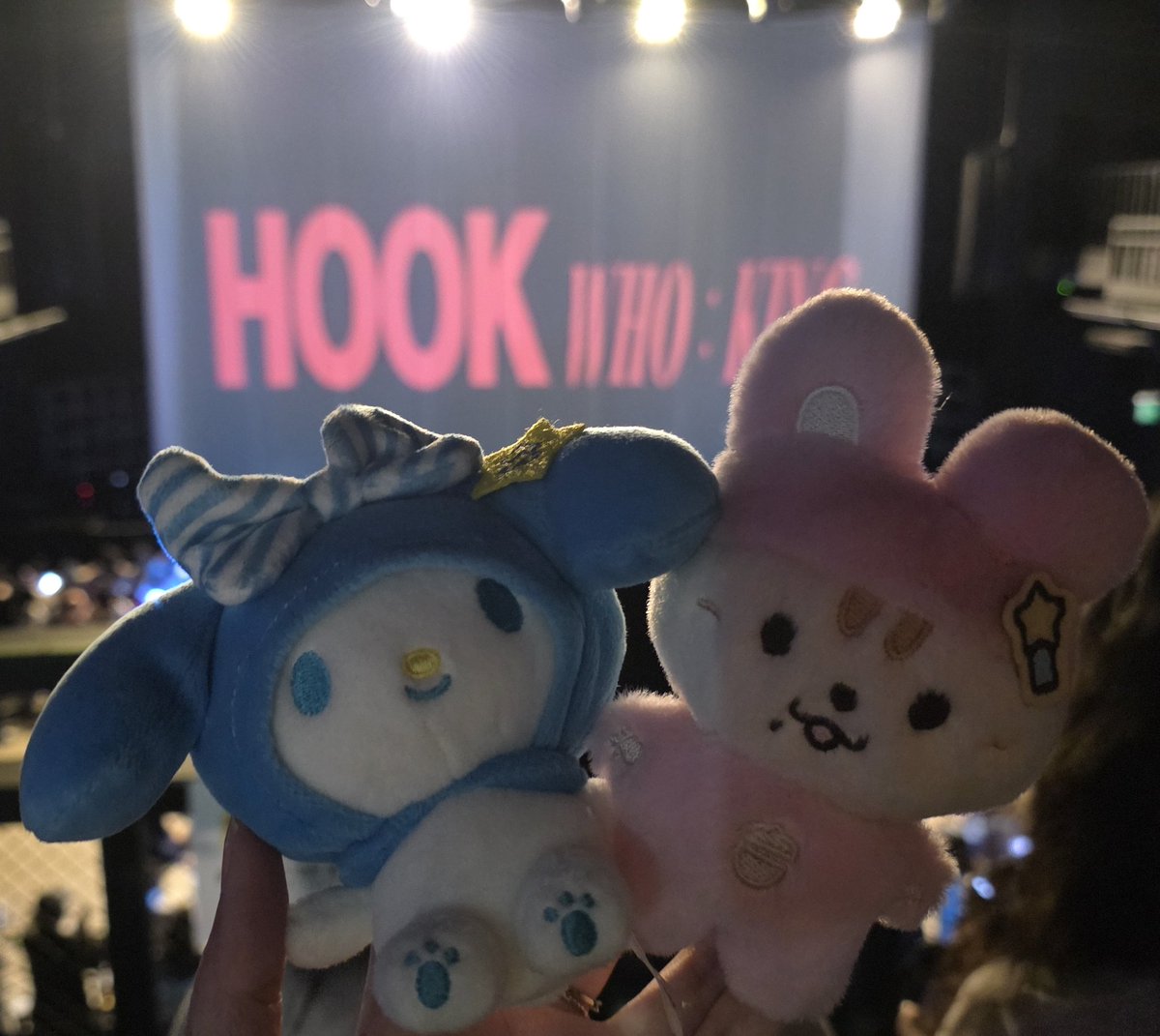 SSom_PerrY's tweet photo. 250913 훅.킹. 첫콘🥊🤜
콘서트장이 친절하고 미뇨가 멋있어요😇
(스크랫치쿠폰드디어 당첨됏다 햇는데..) https://t.co/gCOxYFa9iD