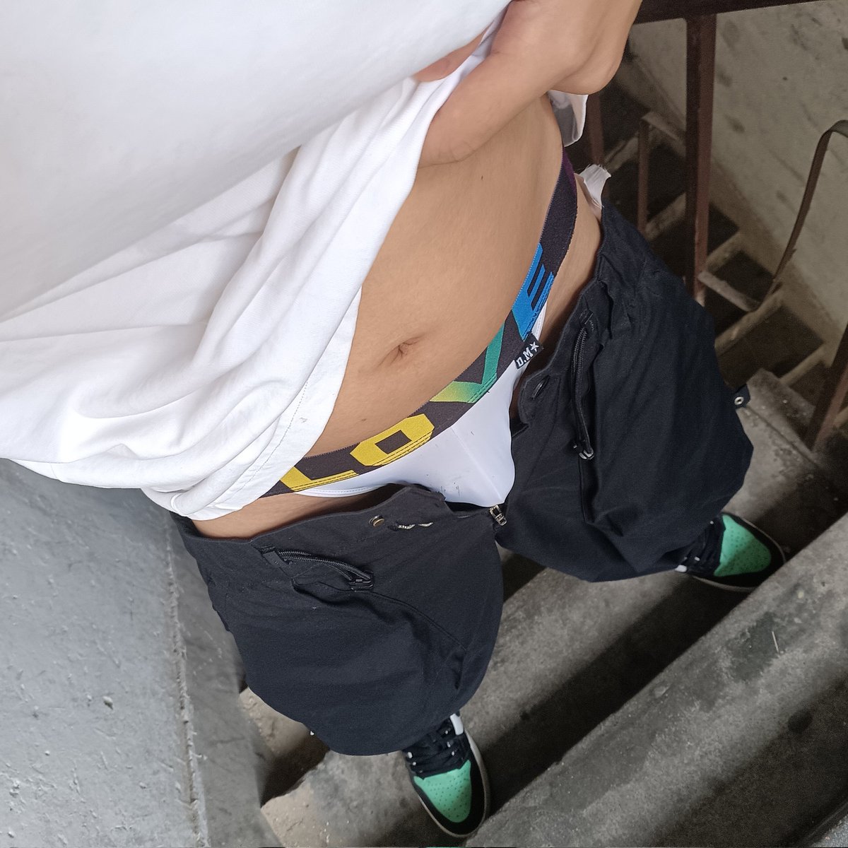 今天就没有🔒day了，因为射了满满一肚子爽爆炸了🤯