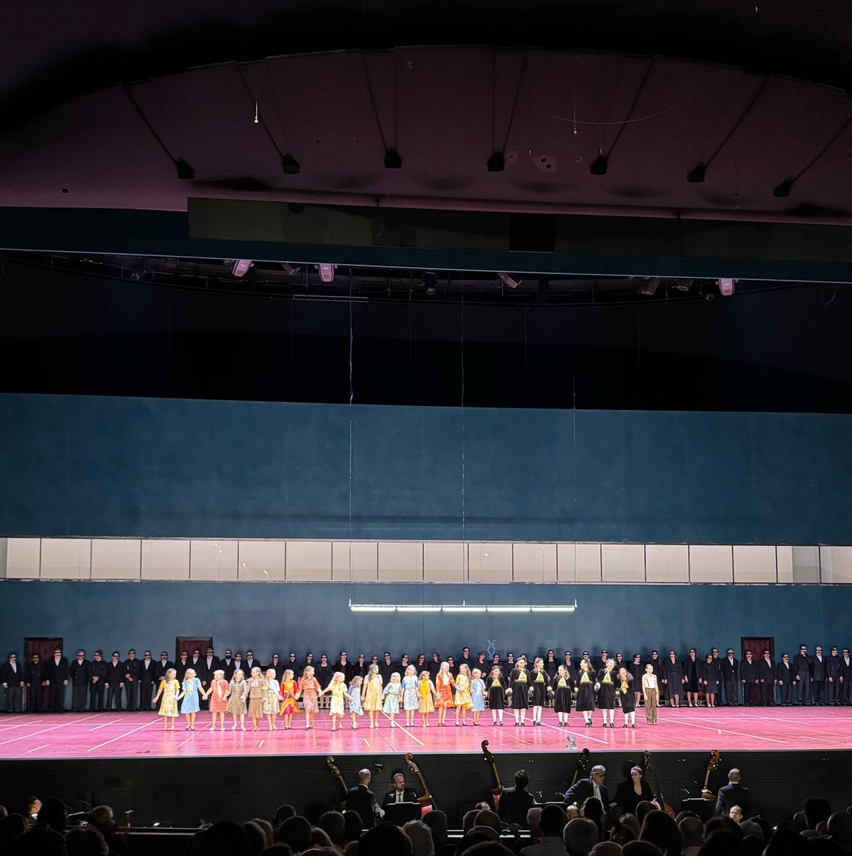 Rosey Chan 陳小莉 tweet media