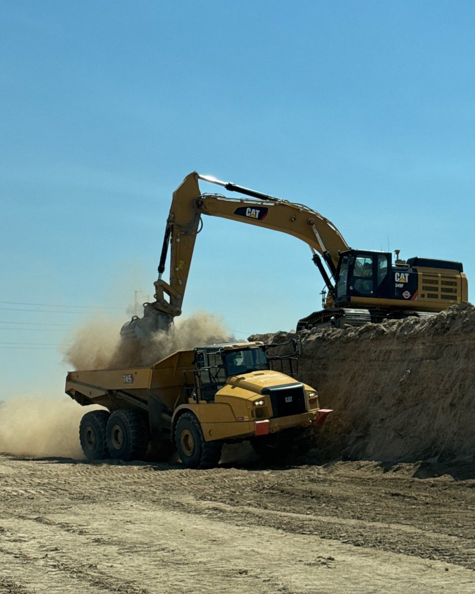 rlwconstruction's tweet image. The big boys moving dirt up in Kuna!

📸: Justin Nield

#Kuna #Idaho #Earthwork #HeavyEquipment #HeavyCivil #TheLegacyContinues