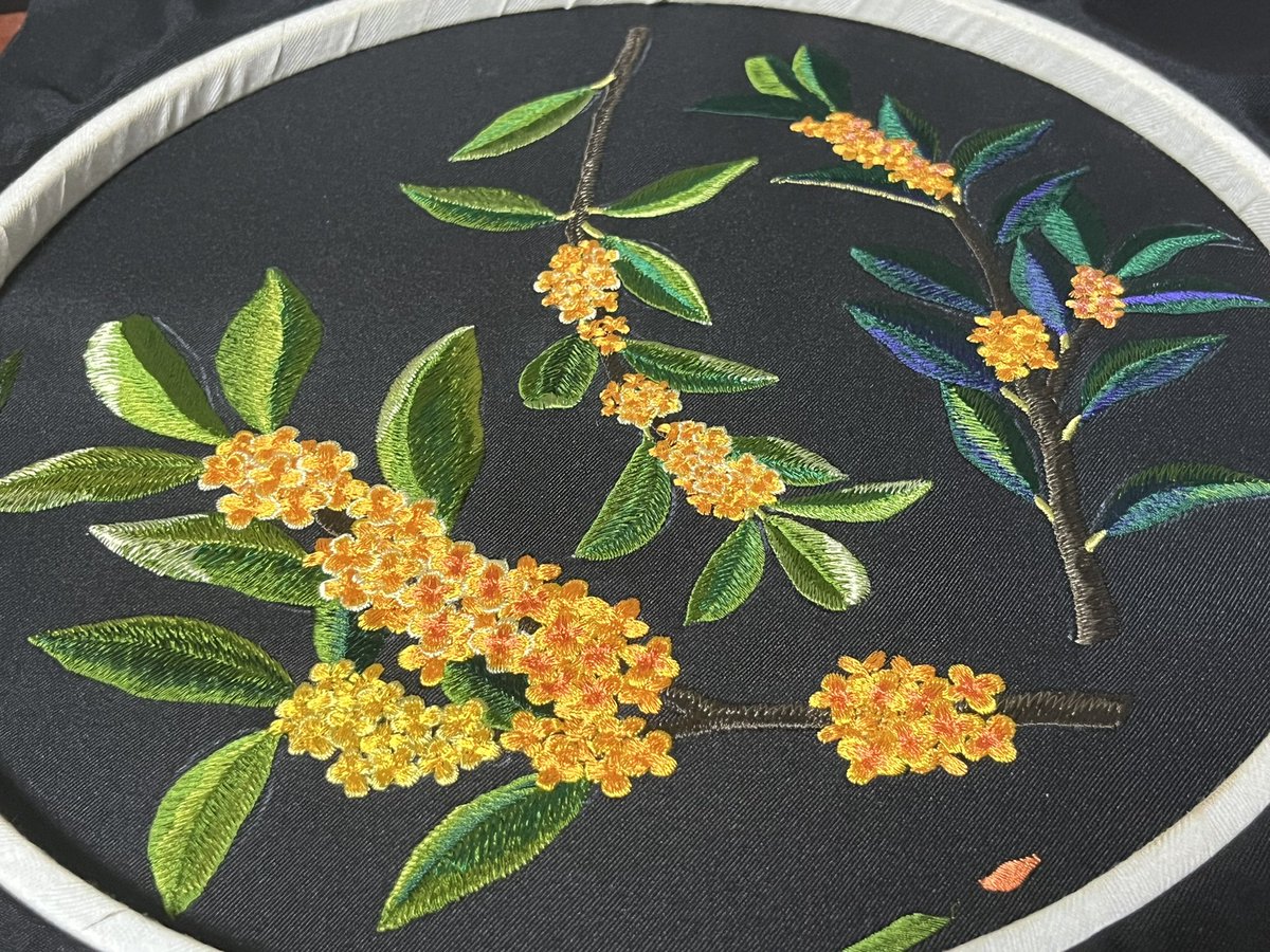 刺繍 絵画 刺繍作品 ハンドメイド 77×93㎝ 刺繍 絵画 刺繍作品 ハンドメイド 77×93㎝ 刺繍 絵画 刺繍作品