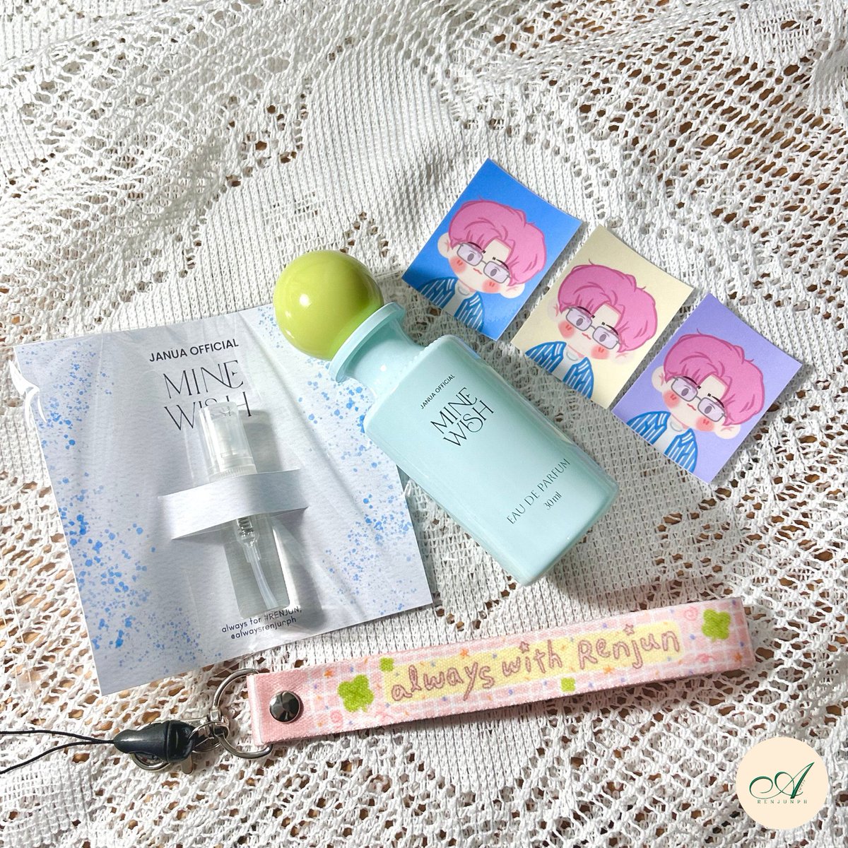 ‼️ JANUAxRENJUN GIVEAWAY ‼️

10 winners of 'Mine Wish' 3ml decant and 'always with Renjun' hand strap &amp; stickers set. ✨💛

Mechanics:
⤷ rt &amp; like
⤷ mbf
⤷ reply with the tag #JANUAxRENJUN
⤷ 1 reply = 1 entry (multiple entries ✔️)

📌 winners will shoulder lsf

🎁ends on 09/30