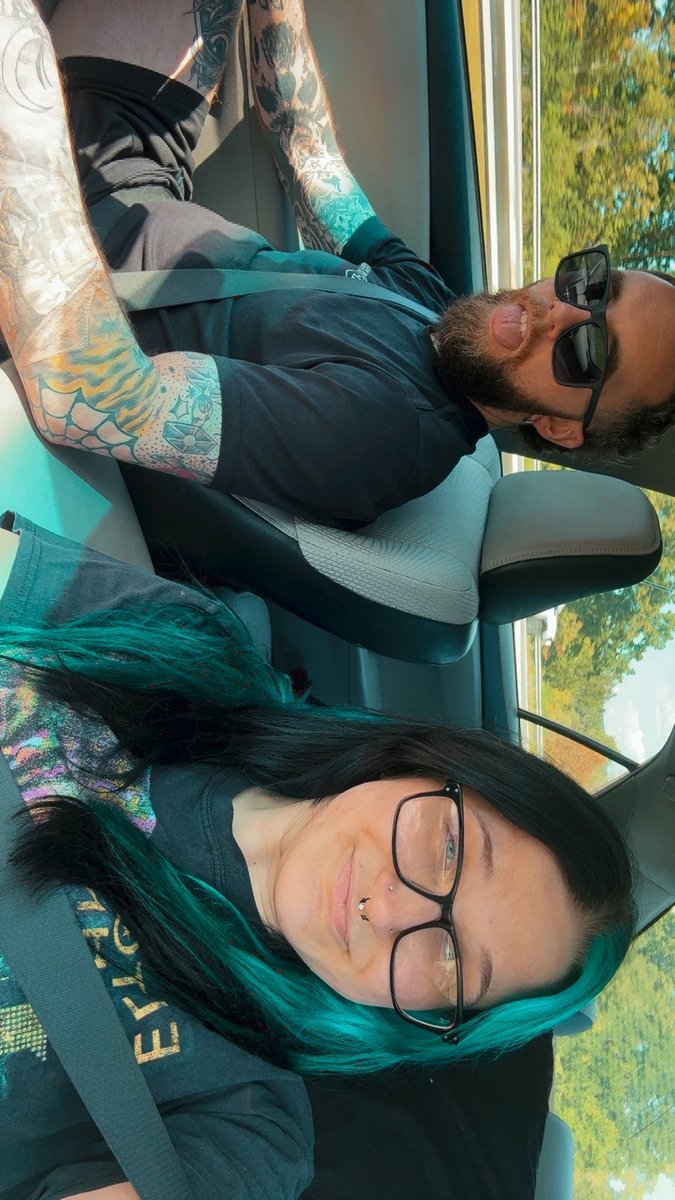 _HeatherHorror's tweet photo. #silverscreamcon DAY 1🔪 @ICENINEKILLS @MatthewLillard https://t.co/VIjaxruqWS