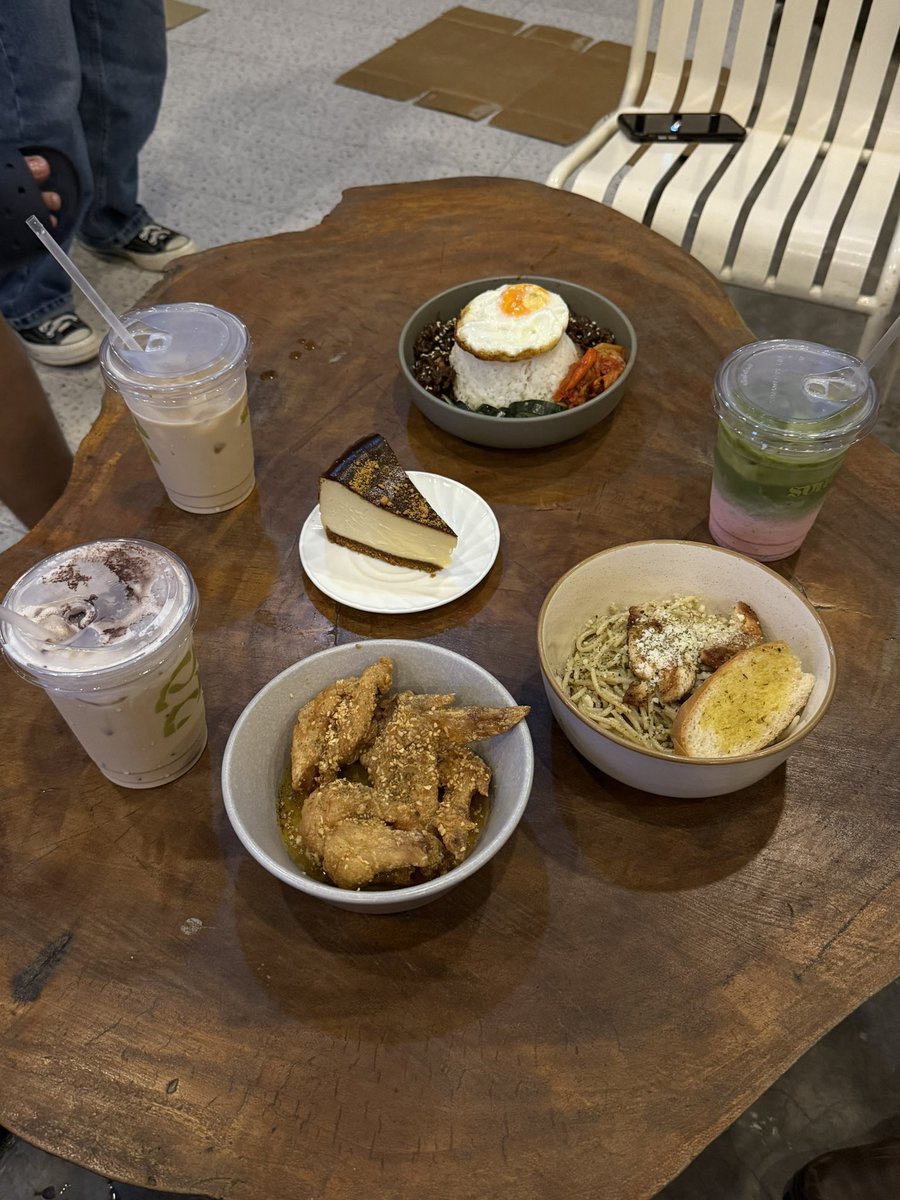 joshdvna's tweet photo. ☕️ https://t.co/vF7xn2RgSI