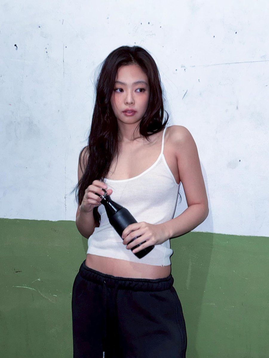 ALL ABOUT JENNIE tweet media