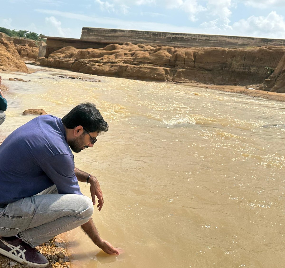 Waqas انگاریہ tweet media