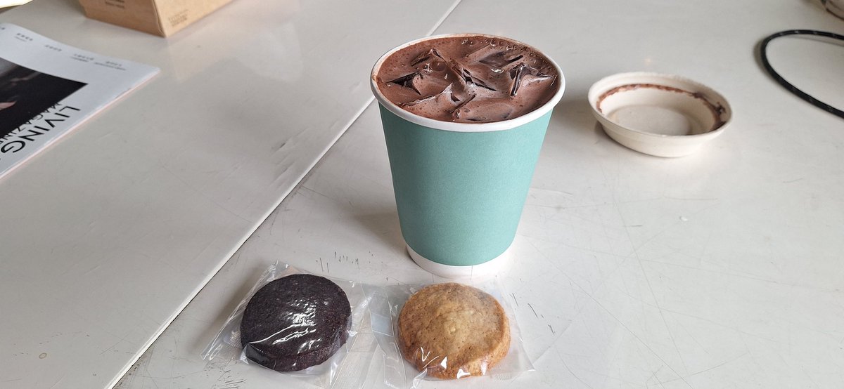 favi_chita's tweet photo. 9/13(土)の常滑カフェ。
常滑市奥条、たちばな製作所内にある、LOFTCAFEでアイスココアとクッキー♪
ワークショップ後にのんびり、カフェスペースでゆったりと♪
#常滑 #常滑カフェ #たちばな製作所 #LOFTCAFE https://t.co/oewXDrQuVD