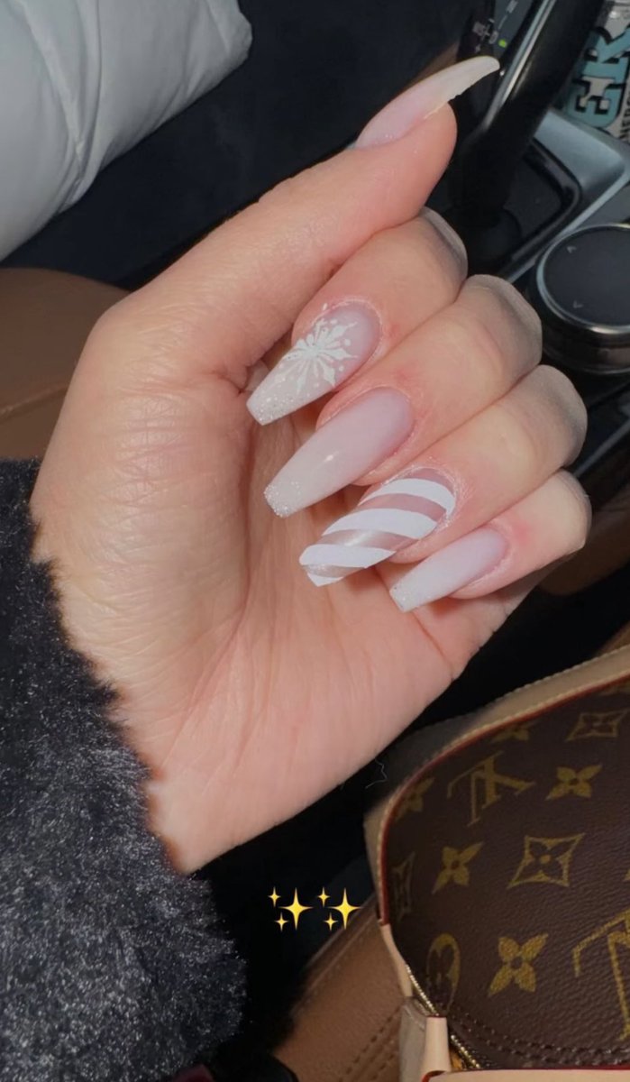 sasouneefeet's tweet photo. Nail art lover | Creating stylish & flawless nails | Because every hand deserves to shine ✨”
#NailArt #BeautifulNails #NailGoals #PerfectNails #NailAddict #NailInspo #ManicureMagic #NailDesigns https://t.co/aQR0kml5ka