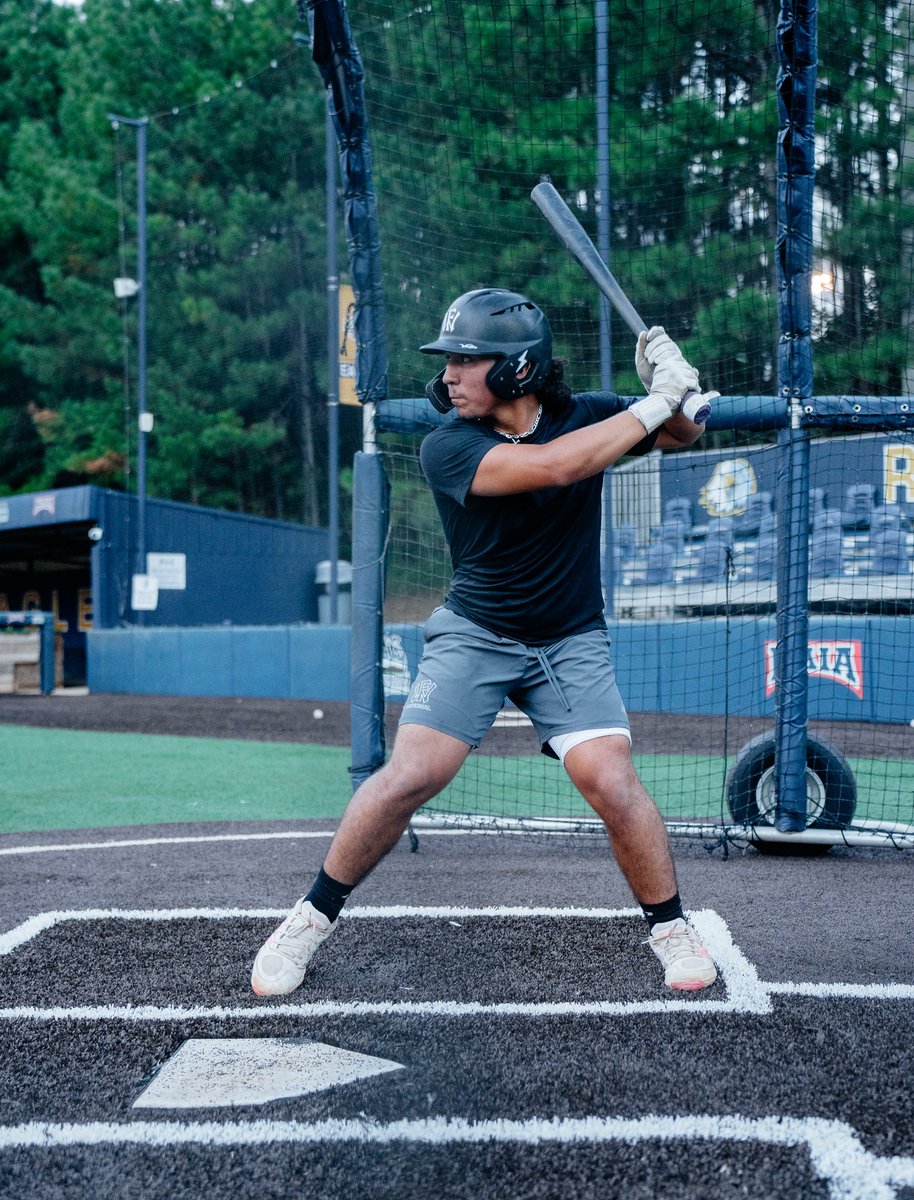 Practice was a vibe. Now it's #GameDay 

<a href="/newbalance/">New Balance</a> <a href="/PerfectGameUSA/">Perfect Game USA</a> 

#TheBrand #WeGotNow #16UNational