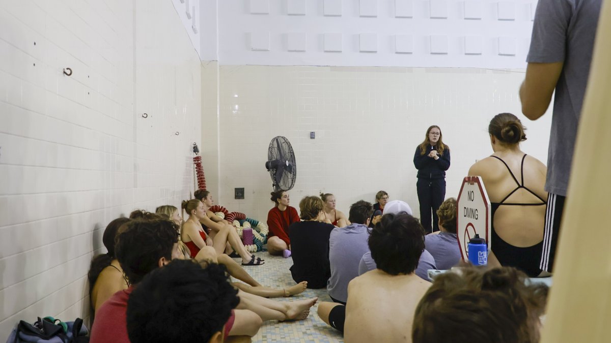Team talks, shared goals, and building momentum together 💬🔴⚫ Every practice is more than laps—it’s about connection, growth, and moving forward as one.
<a href="/UNBAthletics/">UNB REDS</a> 
#goredsgo