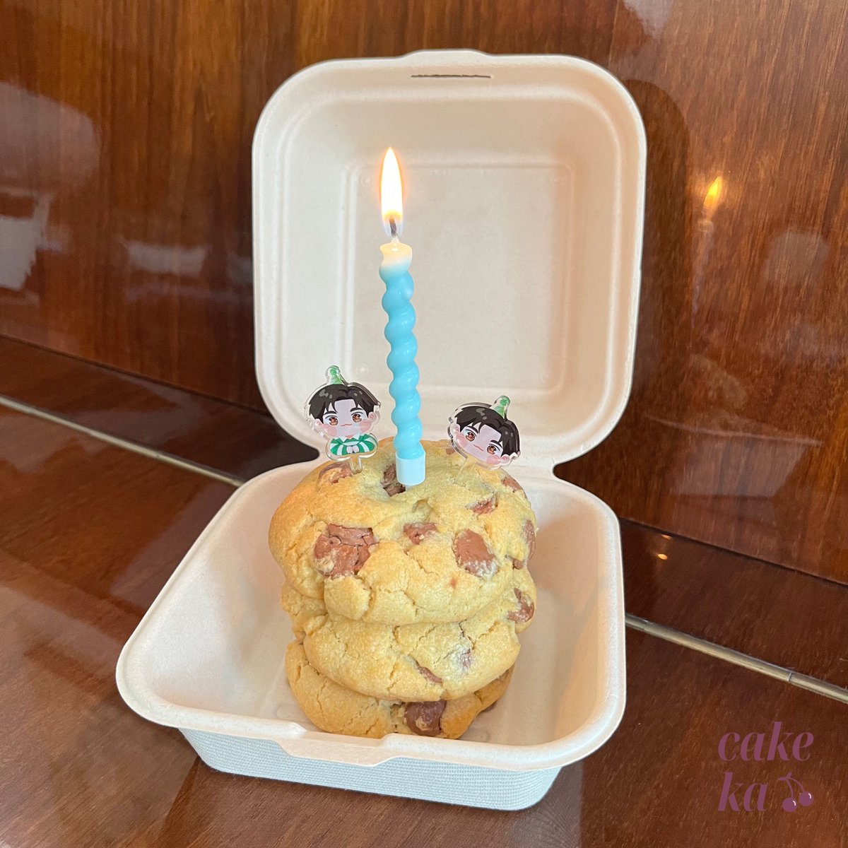 🍪 PREVIEW 🍪

𝙅𝙞𝙣𝙮𝙤𝙪𝙣𝙜’𝙨 𝘽𝙞𝙧𝙩𝙝𝙙𝙖𝙮 𝘾𝙤𝙤𝙠𝙞𝙚𝙨 ♥︎ 

A little glimpse of what’s waiting inside the pack. 🥳

💵 Rp94.922
🛵 Instant, Sameday, Shopee (intercity shipping)
🔗 bit.ly/JinyoungsBirth…
❗️LIMITED STOCK❗️

=^^=🩷