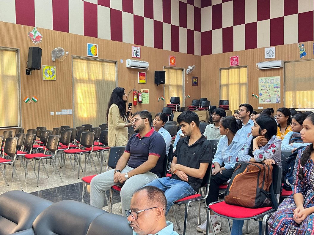 DietBhola's tweet photo. #VidyanjaliUtsavDelhi
Oriented Student Teachers of @DietBhola about #EachOneConnectOne of #Vidyanjali Programme and also compiled data of #Volunteers registered by them on #Vidyanjali Portal .
@VidyanjaliDelhi @vidyanjali_edu @EduMinOfIndia https://t.co/uemFC7JlM4