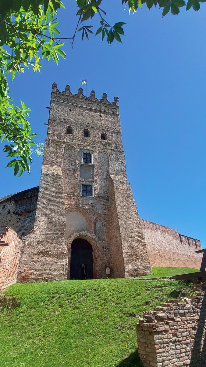 helga_patakyy's tweet image. моє улюблене місто, з днем народження!🫶🏼🎉🥰✨️