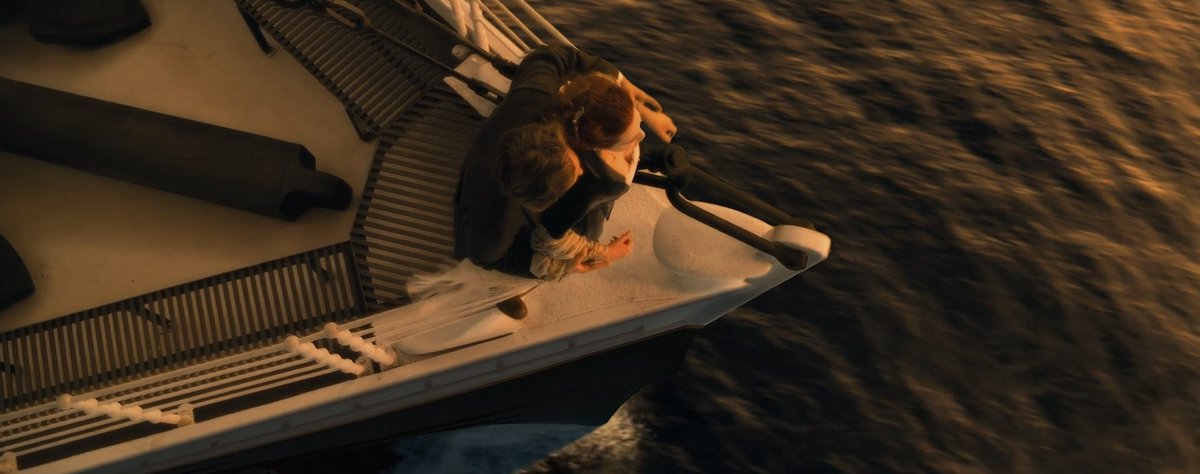 Bir tek benim mi aklıma #Titanic geliyor?