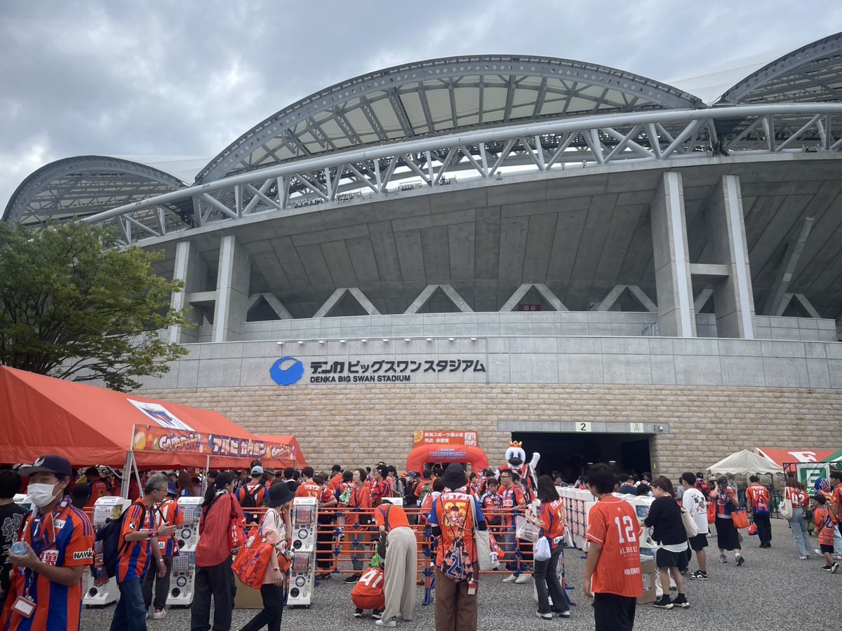 spulse_samba's tweet image. アルビレックス新潟0-1清水エスパルス

やったぜ！🤩⚽
アウェイでの勝点3
リーグ終盤のとても大事な勝利
皆さんの応援に感謝です
次節も熱い応援で
勝利に繋げましょう!

Next Match
2025.9.20(Sat)19:00ko
J1第30節
vs京都サンガF.C.
@サンガスタジアムbyKYOCERA
(担当:Y.M)
アウェイ連戦連勝しよう!