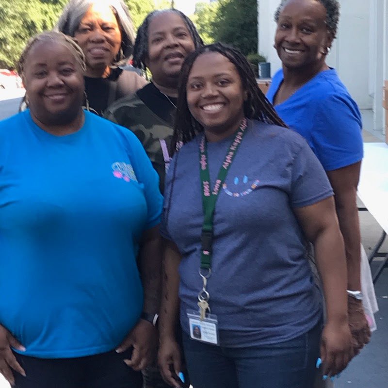 Grateful for our partners at Beulah Baptist Church. Our <a href="/APSHollisCrew/">Hollis Innovation Academy</a> monthly food giveaway blessed our families with fresh fruits &amp; veggies ! 🍎🥦 <a href="/apsupdate/">ATL Public Schools</a> <a href="/HeyyyMelanieAPS/">Melanie Johnson</a> <a href="/ShellyGoodrum/">Shelly H. Goodrum</a> #CommunityStrong #BlueHawkExcellence