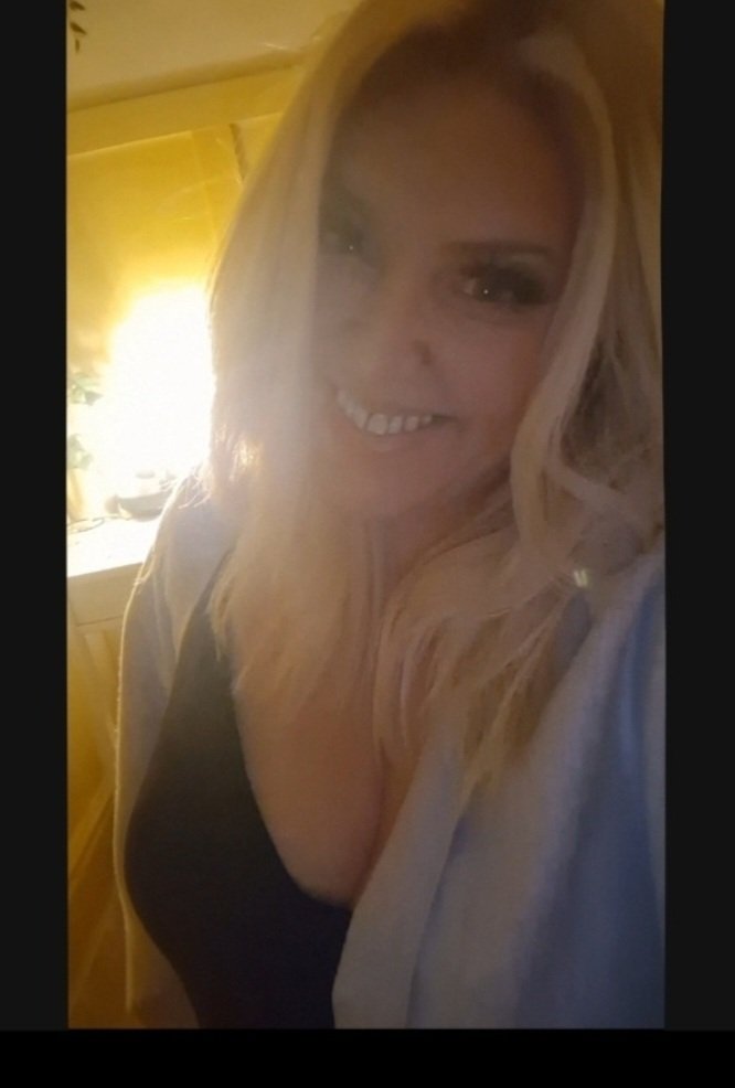 Miss Scarlett Pebble  tweet media