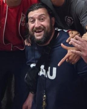 clubaunion's tweet photo. ⚫ El Club Unión lamenta con profundo dolor el fallecimiento de Gustavo Cáceres, empleado de nuestra institución, y acompa��a a toda su familia y amigos en este difícil momento. https://t.co/2geD9tK7qX