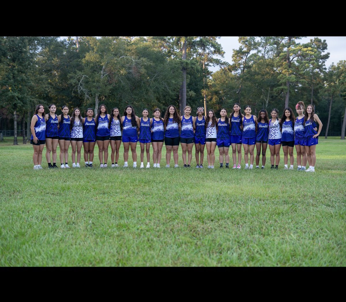humblegirlsxc's tweet image. Our XC girls are ready to take on Dayton this morning! 🏃‍♀️💪 Can’t wait to see them compete and represent Humble with pride. Let’s go Wildcats! #RunTheDistance #RaceDay @HumbleISD_HHS @Coach_RobMurphy  @CourtneyPLeads