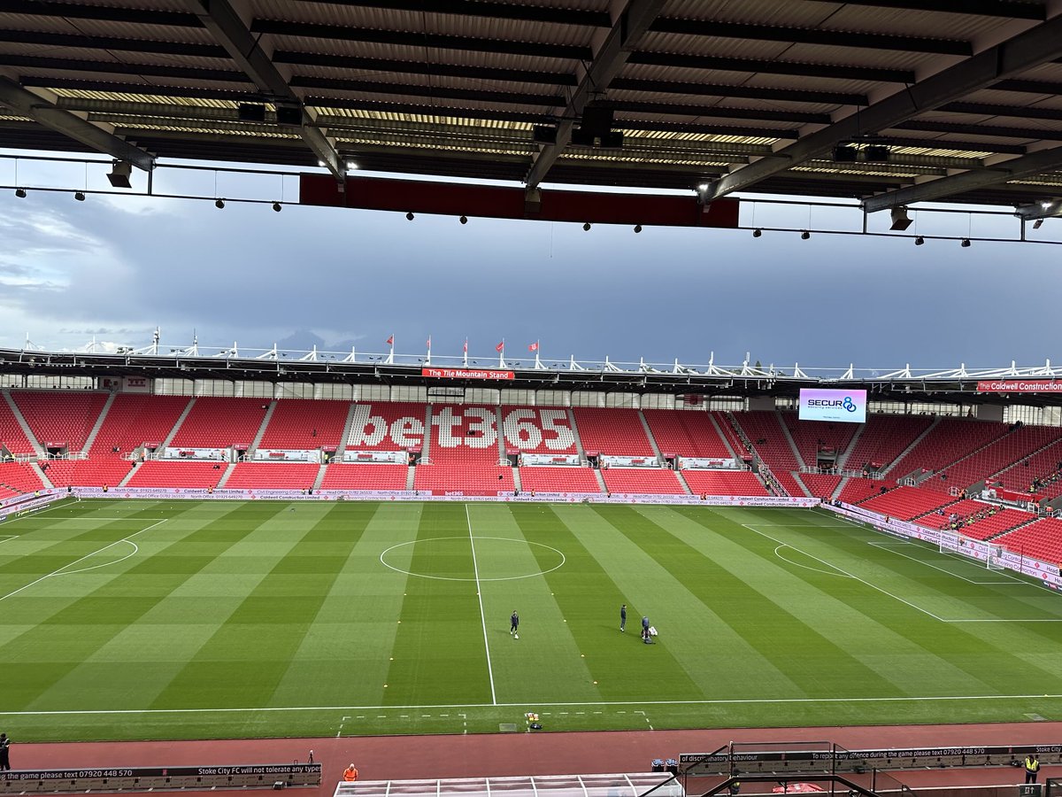 At the bet365 stadium Stoke City v Birmingham City 3pm ko live commentary @talksport2