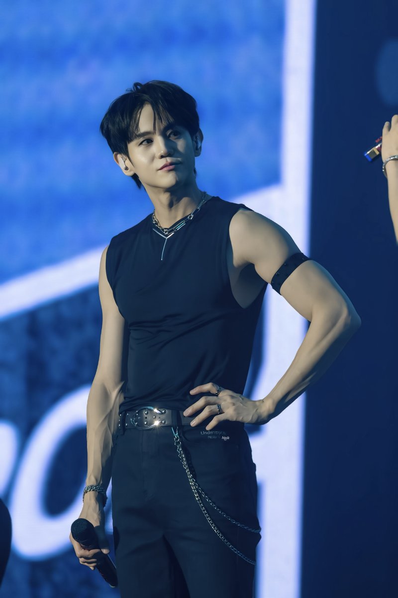 SHINING_VALUE's tweet photo. 250713 RIDE OR DIE             

#하이라이트 #비스트 #양요섭 #YOSEOP https://t.co/LcfUqnAySR