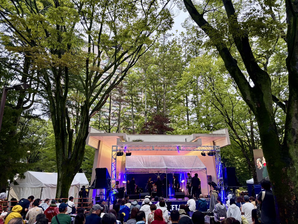 KentaSendai's tweet photo. 本日のラン「#定禅寺ジャズフェス」。
雨上がる頃に走りに出たが、
陽射しは出ず 虹には会えず。
仙台市内随所に音楽が溢れる♬
毎年この空気感が たまらない。
#定禅寺ストリートジャズフェスティバル #JSJF #ラン #虹 #NiziU
.@jozenji_stjzfst
イベントHP
https://t.co/HYeT0u81kP https://t.co/PgcRXDL35H