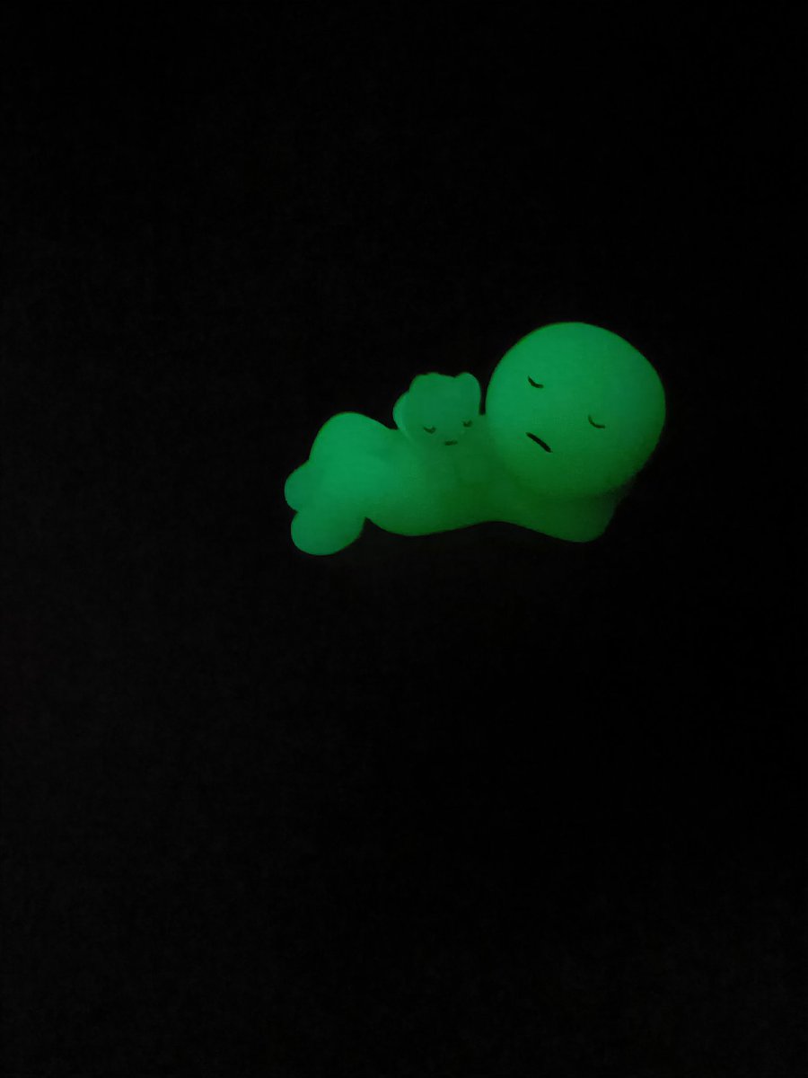 こいつ光ってやがる！？